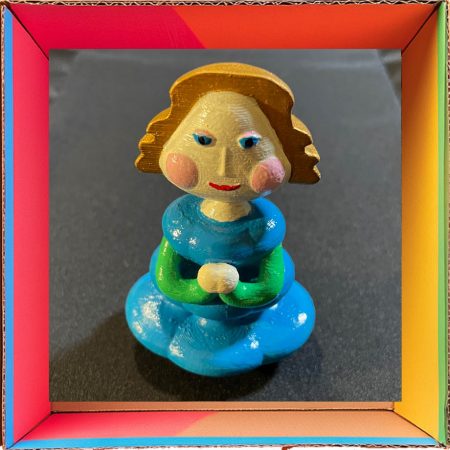 Prima Donna play figurine